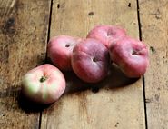 organic flat peaches