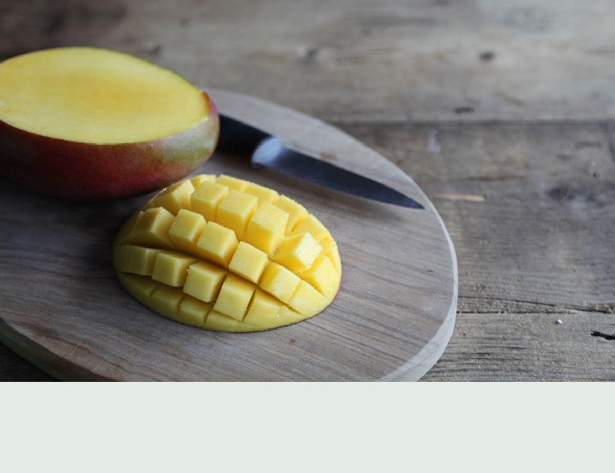 How to Cut a Mango (Yes, Including the Hedgehog Method)