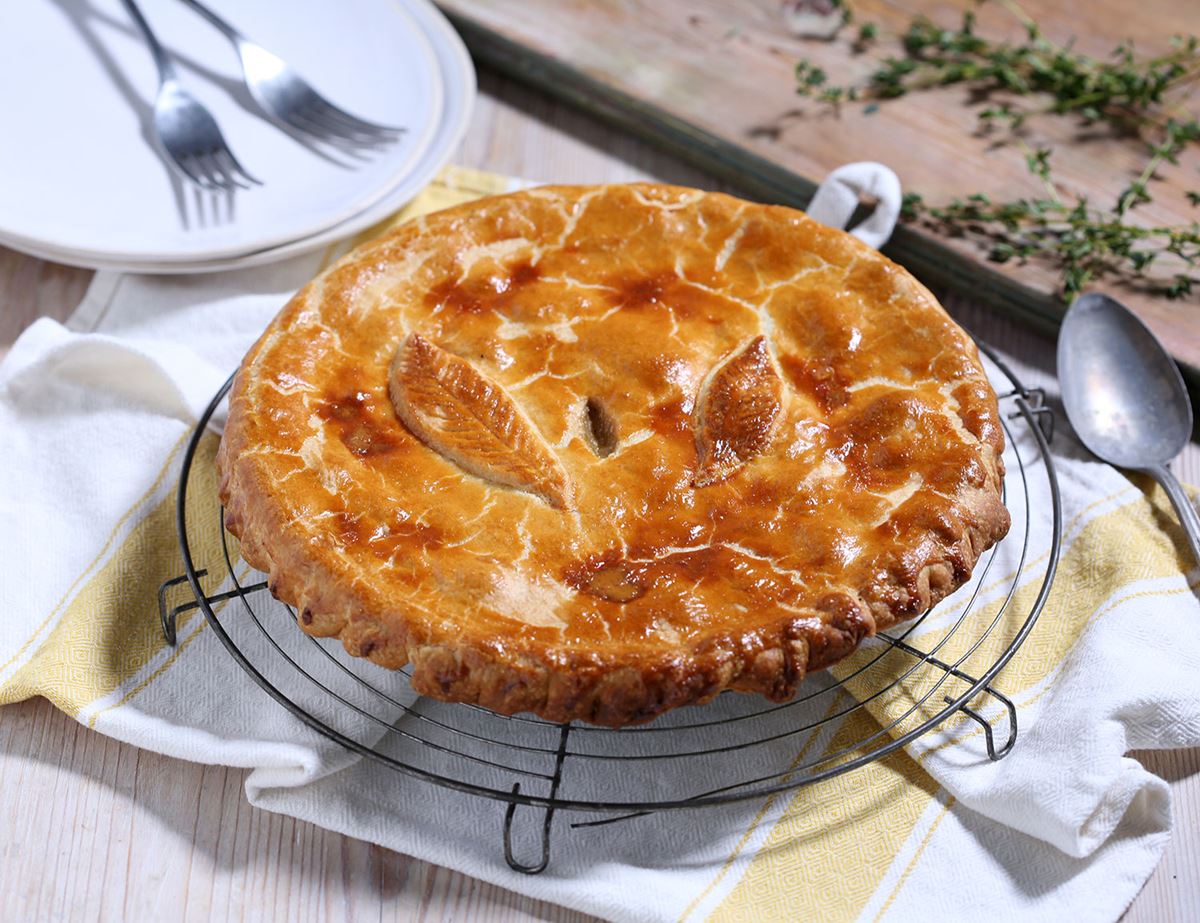 Creamy Chicken, Leek & Mushroom Pie