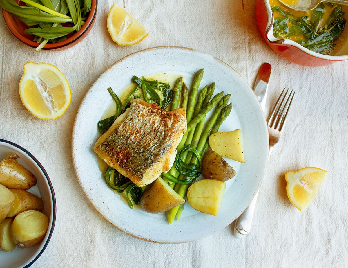 Crispy Fried Hake with Asparagus & Wild Garlic Butter