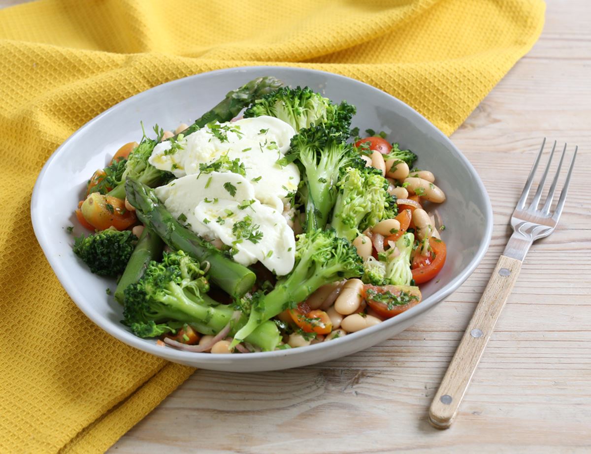 Asparagus, Cannellini Bean & Mozzarella Salad