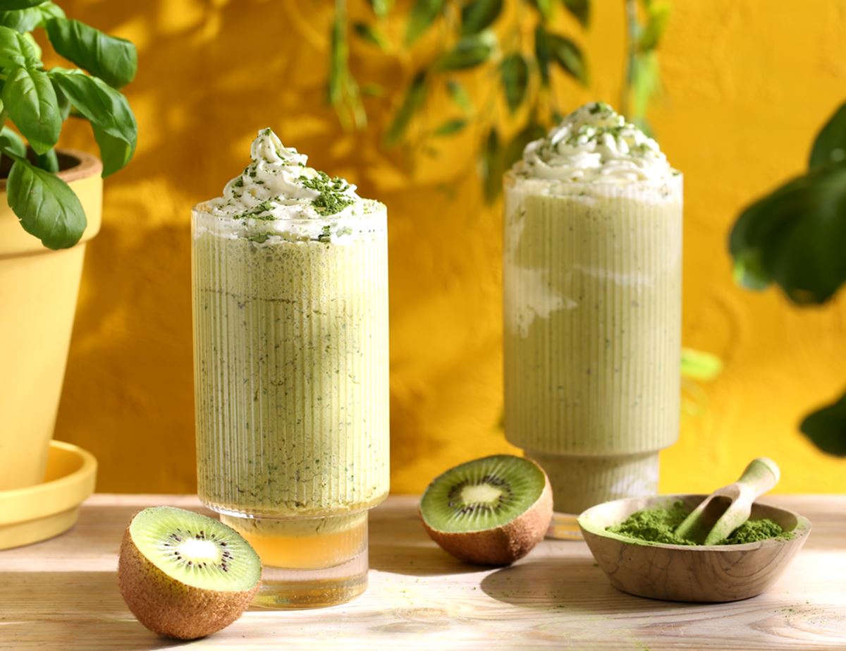 Kiwi, Banana & Matcha Milkshake