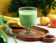 Apple, Tahini & Spinach Green Shake