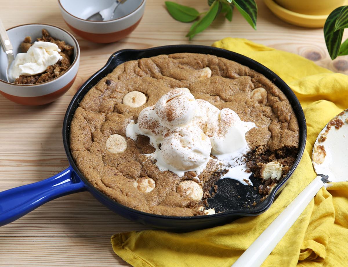 Gingerbread & White Chocolate Skillet Cookie