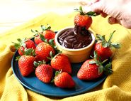 Strawberries with Warm Chocolate Dipping Sauce