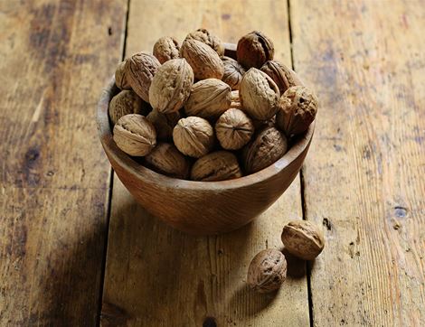 organic english walnuts 