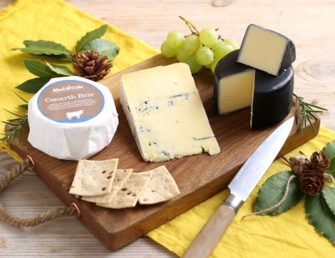 The Classic Cheese Selection, Organic, Abel & Cole (600g)