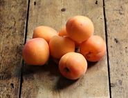 organic apricots 400g