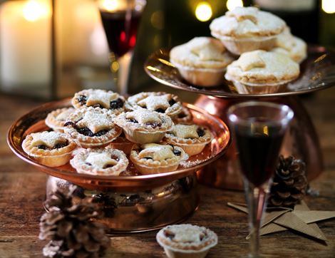 Luxury Mince Pies with All Butter Pastry, Organic, Abel & Cole (pack of 4)