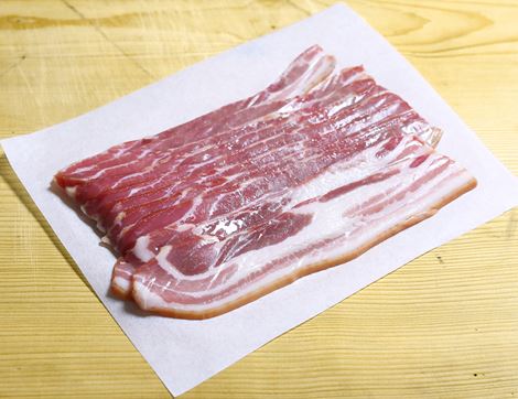 Honey Smoked Streaky Bacon, Roam & Relish, Organic (184g approx. 8 rashers)
