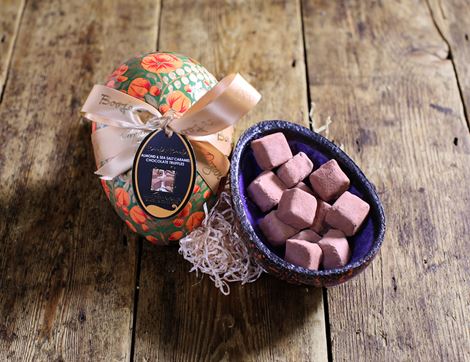 Almond & Sea Salt Caramel, Large Easter Egg, Organic, Booja Booja (138g)