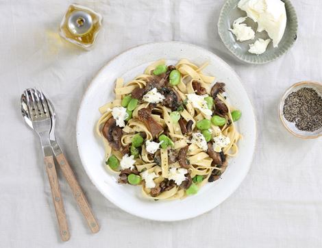 Fresh Tagliatelle with Porcini, Broad Beans & Mozzarella Vegetarian Recipe Box