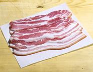 Dry-cured Smoked Streaky Bacon, Organic, Roam & Relish (184g)