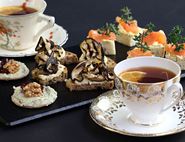 The Earl’s Sloe Gin & Tea
