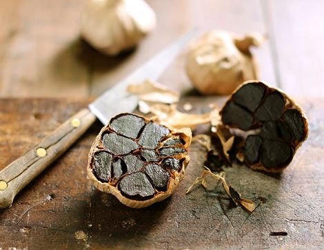 Black Garlic, Organic (1 bulb)