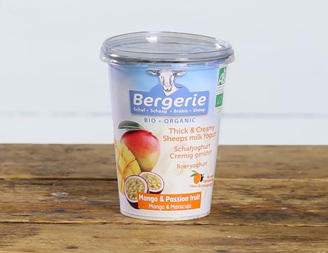 Thick & Creamy Mango & Passion Fruit  Sheep's milk Yogurt, Organic, Bergerie (400g)