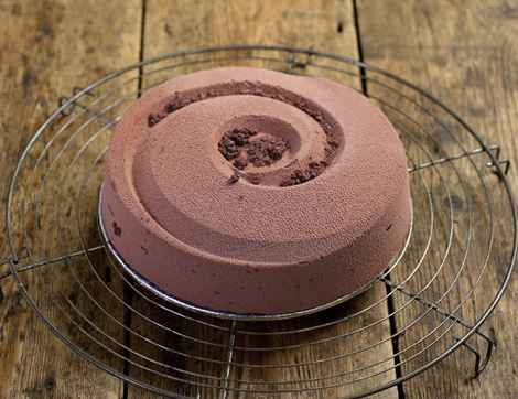 Chocolate Coffee Cake with Crème Brûlée Filling, Organic, Daylesford (700g) 