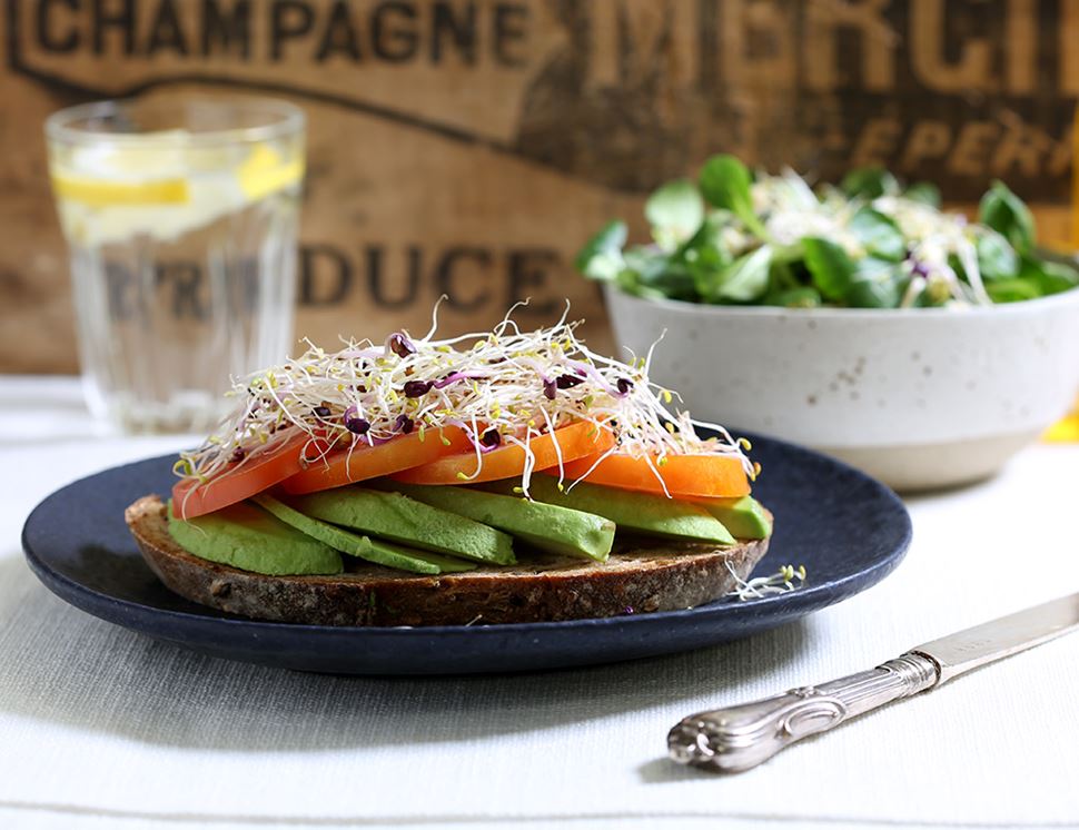 Alfalfa Radish Sprouts Organic Sky Sprouts 100g