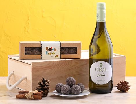 the fizz and truffles christmas gift box