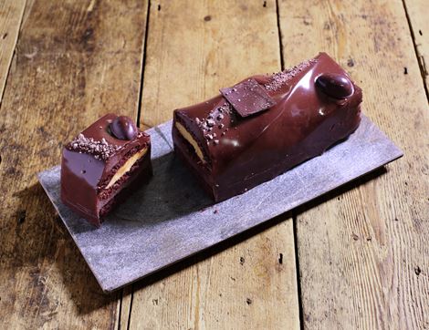 organic chocolate genache and orange curd cake daylesford