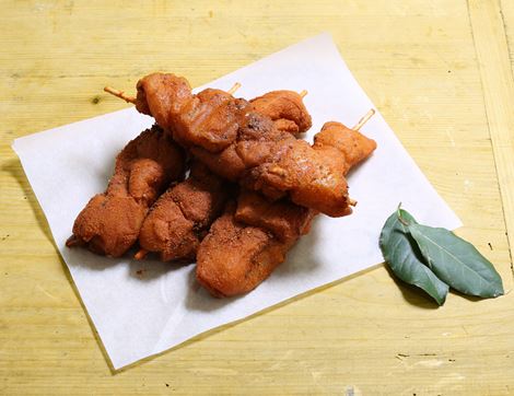 Chicken Skewers with Garlic & Herbs, Organic, Daylesford (400g)