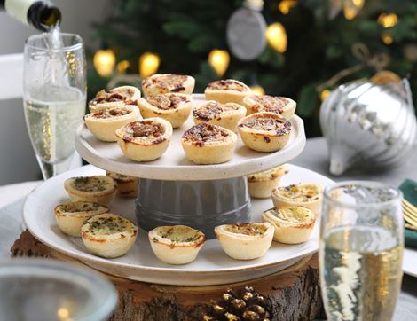 Mini Stilton, Walnut & Cranberry Tarts, Organic, Famous Hedgehog Bakery (240g, pack of 12)
