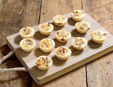Mini Caramelised Onion & Cheddar Tarts, Organic, Famous Hedgehog Bakery (240g, pack of 12)