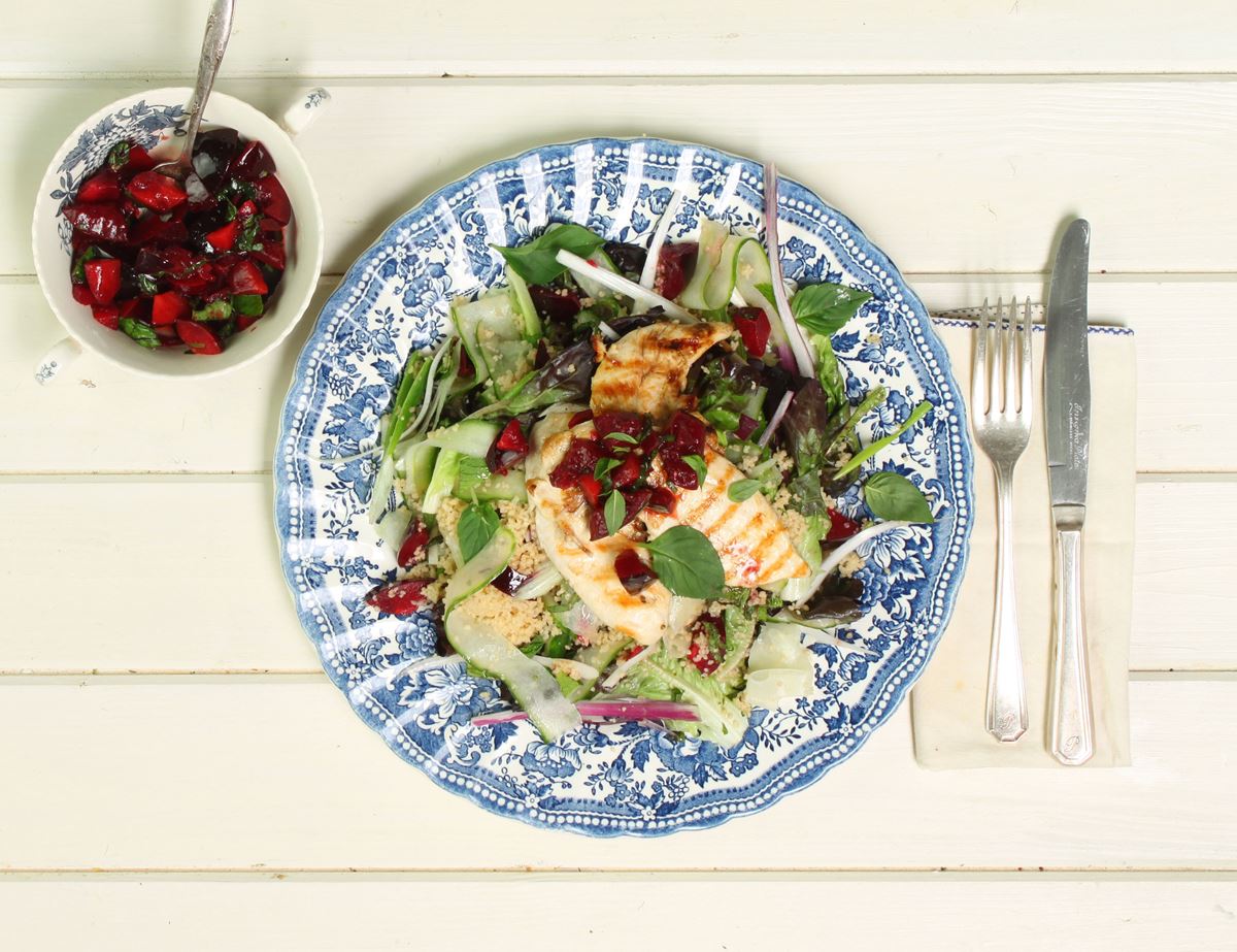 Chicken & Plum Salsa Salad 